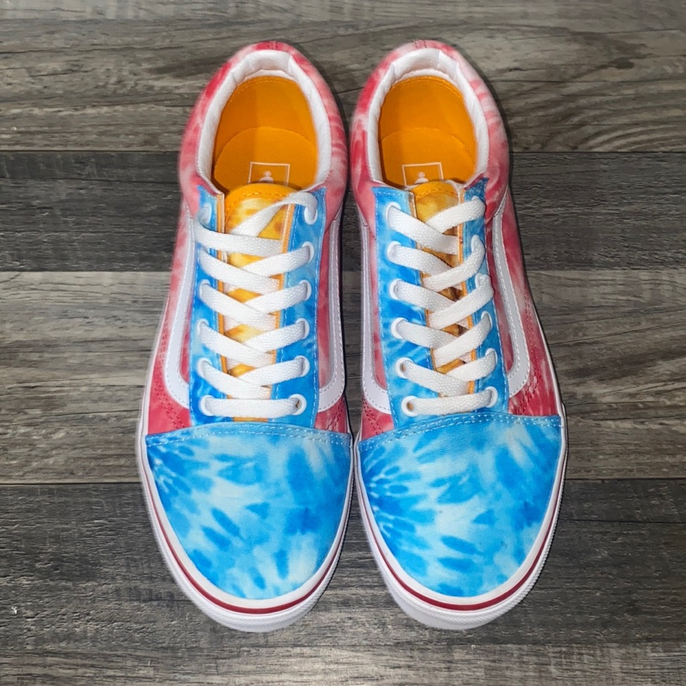 SOLD!!! Vans Old Skool “Tie dye” Men’s Size 6. New